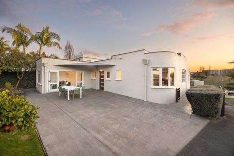 Photo of property in 24 Banbury Crescent, Fairfield, Hamilton, 3214