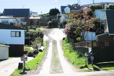 Photo of property in 21 Osprey Drive, Welcome Bay, Tauranga, 3112