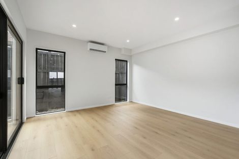 Photo of property in 23b Mercury Lane, Windsor Park, Auckland, 0632