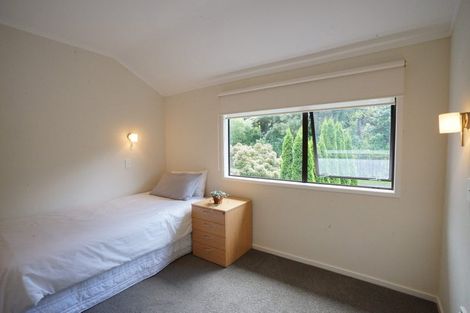 Photo of property in 17 Homewood Place, Chatswood, Auckland, 0626