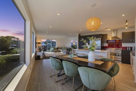 Photo of property in 22a Main Road, Titahi Bay, Porirua, 5022