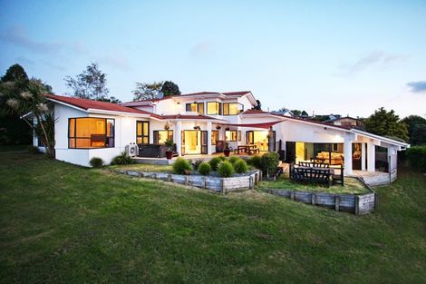 Photo of property in 6b Jayar Heights, Bombay, 2675