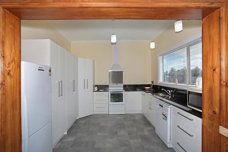 Photo of property in 161 Bridge Street, Bulls, 4818