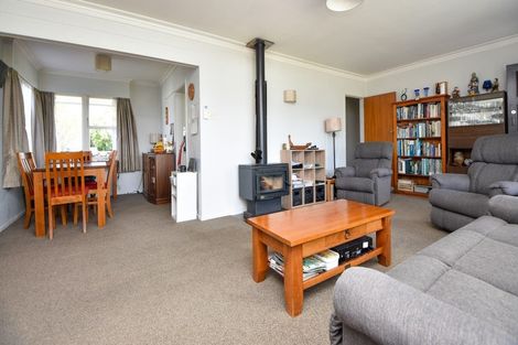 Photo of property in 28 Seddon Street, Carterton, 5713