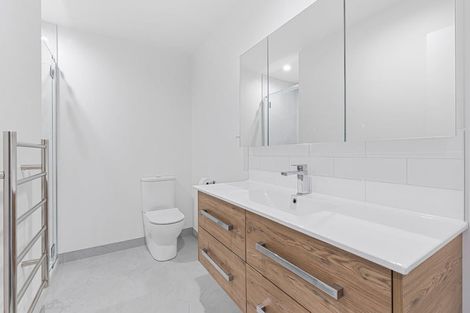 Photo of property in 8 Tuputupu Drive, Kumeu, 0810