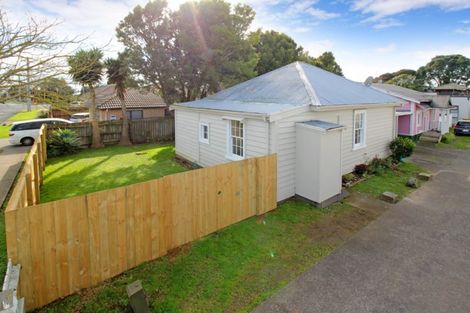 Photo of property in 1/5 Henwood Road, Mangere East, Auckland, 2024