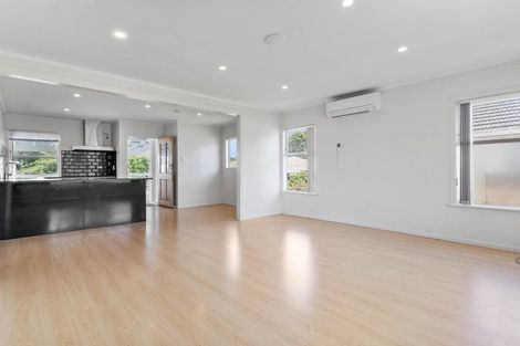 Photo of property in 14 Vickerman Street, Otara, Auckland, 2023