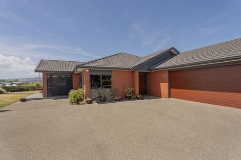 Photo of property in 6 Roseberry Place, Whitianga, 3510