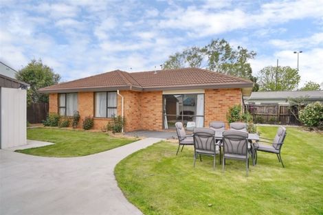 Photo of property in 2/48 Shannon Place, Belfast, Christchurch, 8051