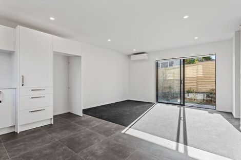 Photo of property in 2/110 Kervil Avenue, Te Atatu Peninsula, Auckland, 0610