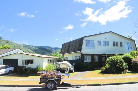 Photo of property in 1/4 Beryl Grove, Birchville, Upper Hutt, 5018