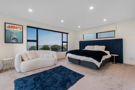 Photo of property in 9 Coastview Lane, Long Bay, Auckland, 0630