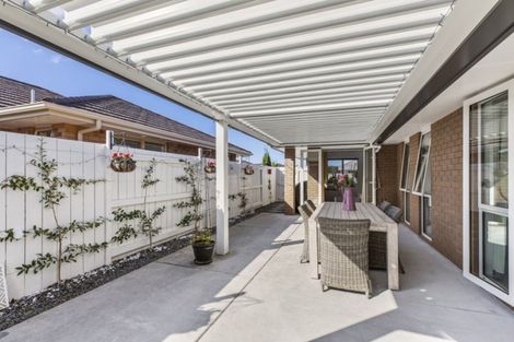 Photo of property in 23 Lewknor Drive, Papamoa Beach, Papamoa, 3118