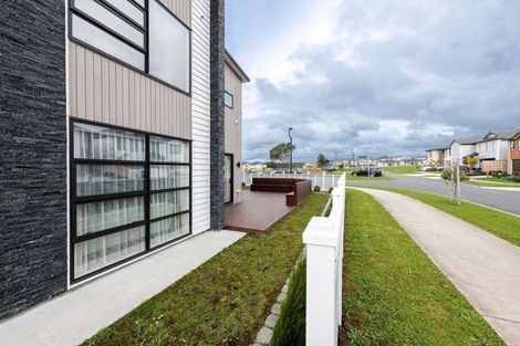 Photo of property in 4 Drumconnell Drive, Flat Bush, Auckland, 2019