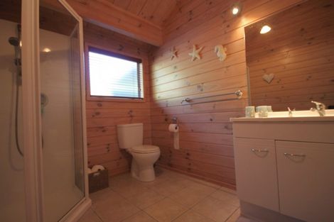 Photo of property in 1121 Hikuai Settlement Road, Pauanui, Hikuai, 3579