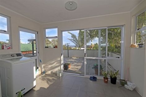 Photo of property in 306 Sunset Road, Windsor Park, Auckland, 0632