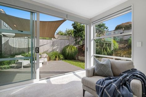 Photo of property in 26 Kukuwai Avenue, Red Beach, 0932