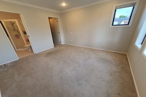 Photo of property in 79 Mt Lebanon Crescent, The Gardens, Auckland, 2105