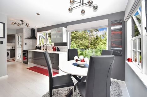 Photo of property in 19 Laser Place, Bayview, Auckland, 0629