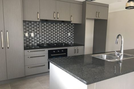 Photo of property in 242b Porchester Road, Takanini, 2112