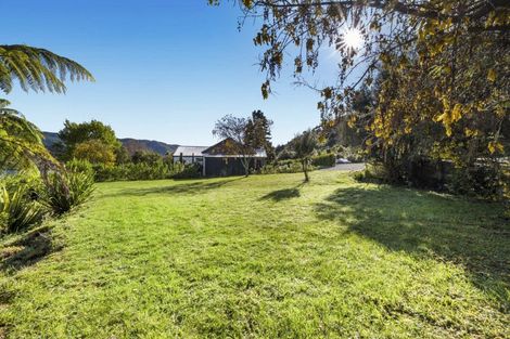 Photo of property in 1735 Queen Charlotte Drive, Linkwater, Picton, 7281