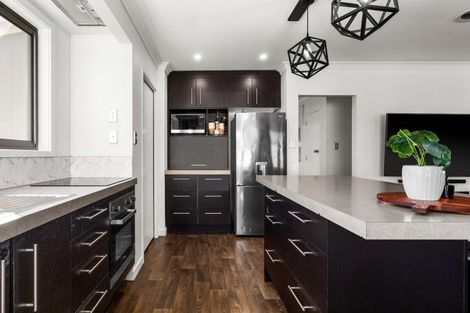 Photo of property in 402 Main North Road, Bay View, Napier, 4104