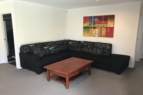 Photo of property in 60 Roberta Crescent, Orewa, 0931