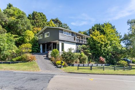 Photo of property in 34 Pinehaven Road, Pinehaven, Upper Hutt, 5019