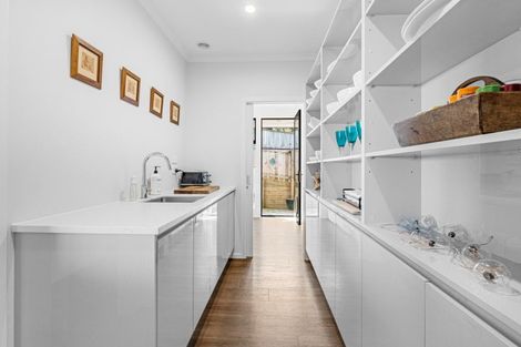 Photo of property in 24 Moira Close, Welcome Bay, Tauranga, 3175