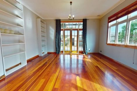 Photo of property in 39 Ellesmere Avenue, Miramar, Wellington, 6022