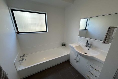 Photo of property in 6/1551 Great North Road, Waterview, Auckland, 1026