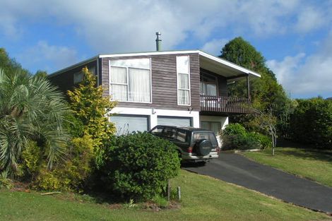 Photo of property in 30 Meadowvale Avenue, Forrest Hill, Auckland, 0620