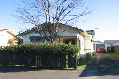 Photo of property in 7 Owen Street, Palmerston North, 4414