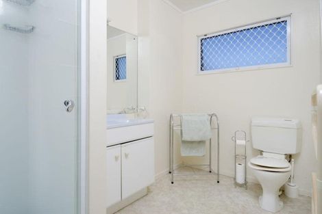 Photo of property in 204b Edmonton Road, Te Atatu South, Auckland, 0610