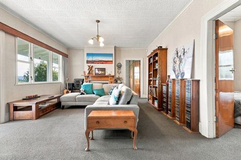Photo of property in 2059 State Highway 16, Helensville, 0875