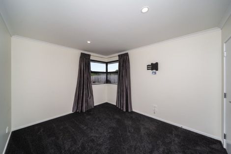 Photo of property in 4 Ongarui Close, Whalers Gate, New Plymouth, 4310