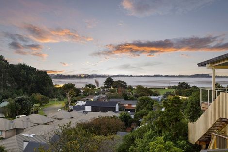 Photo of property in 32 Soleares Avenue, Mount Pleasant, Christchurch, 8081