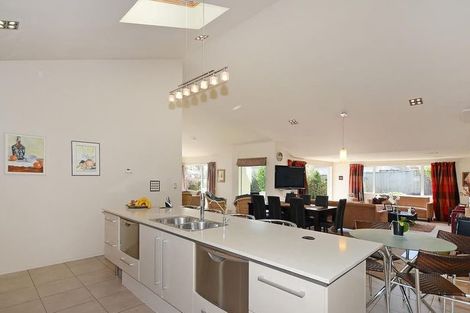 Photo of property in 6 Pempsey Street, Silverstream, Upper Hutt, 5019