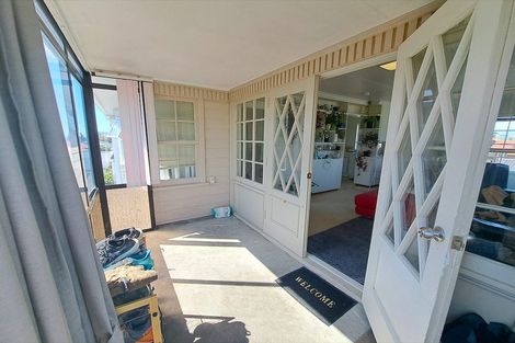 Photo of property in 1/23 Ngaio Street, Strandon, New Plymouth, 4312