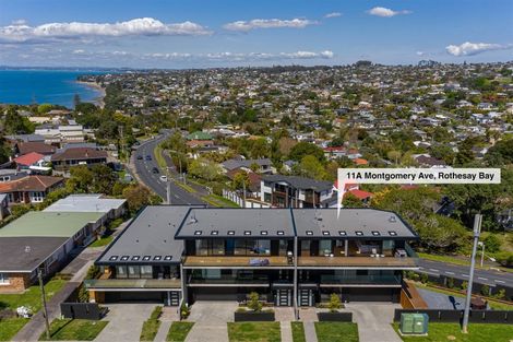 Photo of property in 11a Montgomery Avenue, Rothesay Bay, Auckland, 0630