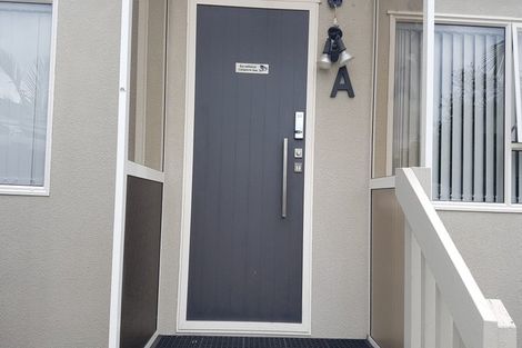 Photo of property in 14 Bruce Road, Glenfield, Auckland, 0629