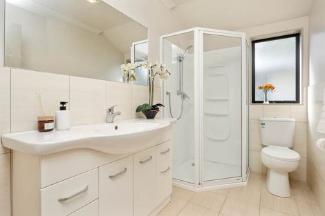 Photo of property in 54 Sherrybrooke Place, Sunnyvale, Auckland, 0612