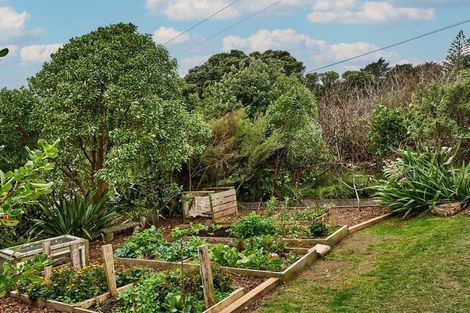 Photo of property in 16 Chaffey Crescent, Titahi Bay, Porirua, 5022