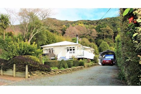 Photo of property in 21 Main Road, Havelock, 7100