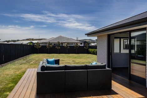 Photo of property in 13 Johnson Avenue, Amberley, 7410