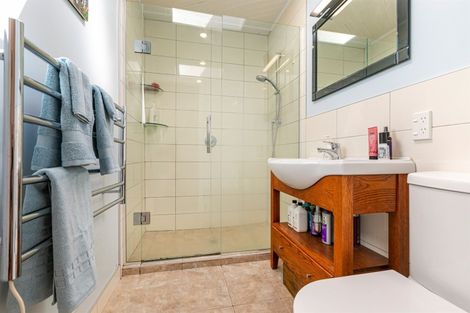 Photo of property in 5 Remu Place, Greenhithe, Auckland, 0632