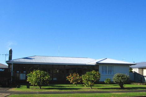 Photo of property in 1 Bennett Place, Onekawa, Napier, 4110