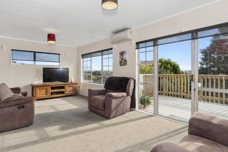 Photo of property in 10 Victory Street, Welcome Bay, Tauranga, 3112