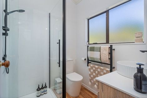 Photo of property in 32 Captain Cook Road, Cooks Beach, Whitianga, 3591