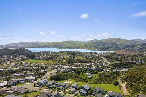 Photo of property in 71 Endeavour Drive, Whitby, Porirua, 5024